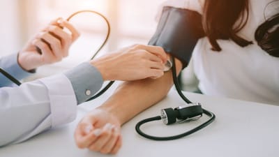 High Blood Pressure : ચેતી જજો ! હાઈ બીપીની સમસ્યા પણ બની શકે છે હાર્ટ એટેકનું કારણ