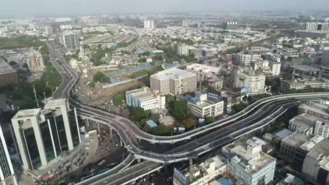Surat: રાજ્યનો સૌપ્રથમ મલ્ટી લેયર અને મલ્ટી ડિરેક્શન ફ્લાયઓવરબ્રિજ ખુલ્લો મુકાયો