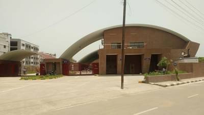 Surat : ધોળા હાથી સાબિત થયેલા માસ ટ્રાન્સપોર્ટેશન સુવિધા થકી આવક ઉભી કરવા કોર્પોરેશને હાથ ધરી કવાયત