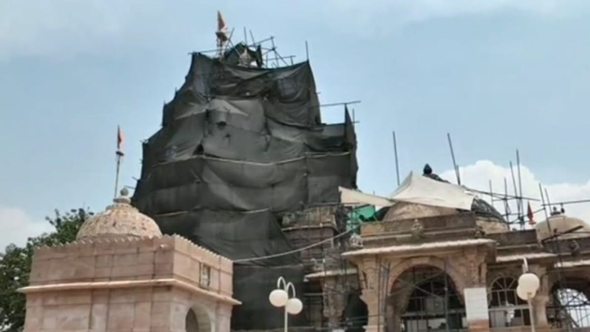 Mehsana: હાટકેશ્વર મહાદેવ મંદિરનું શિખર સુવર્ણમય બનાવવાની કામગીરી શરૂ, જાણો શું છે મંદિરનો ઇતિહાસ