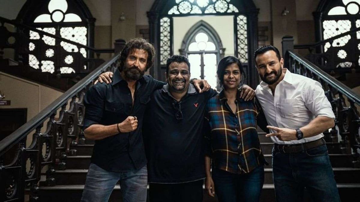 Vikram Vedha: હૃતિક રોશન અને સૈફ અલી ખાન સ્ટારર 'વિક્રમ વેધા'નું શૂટિંગ થયું પૂર્ણ, એકટર્સે શેર કરી ઈમોશનલ પોસ્ટ Vikram Vedha: હૃતિક રોશન અને સૈફ અલી ખાન સ્ટારર 'વિક્રમ વેધા'નું શૂટિંગ થયું પૂર્ણ, એકટર્સે શેર કરી ઈમોશનલ પોસ્ટ