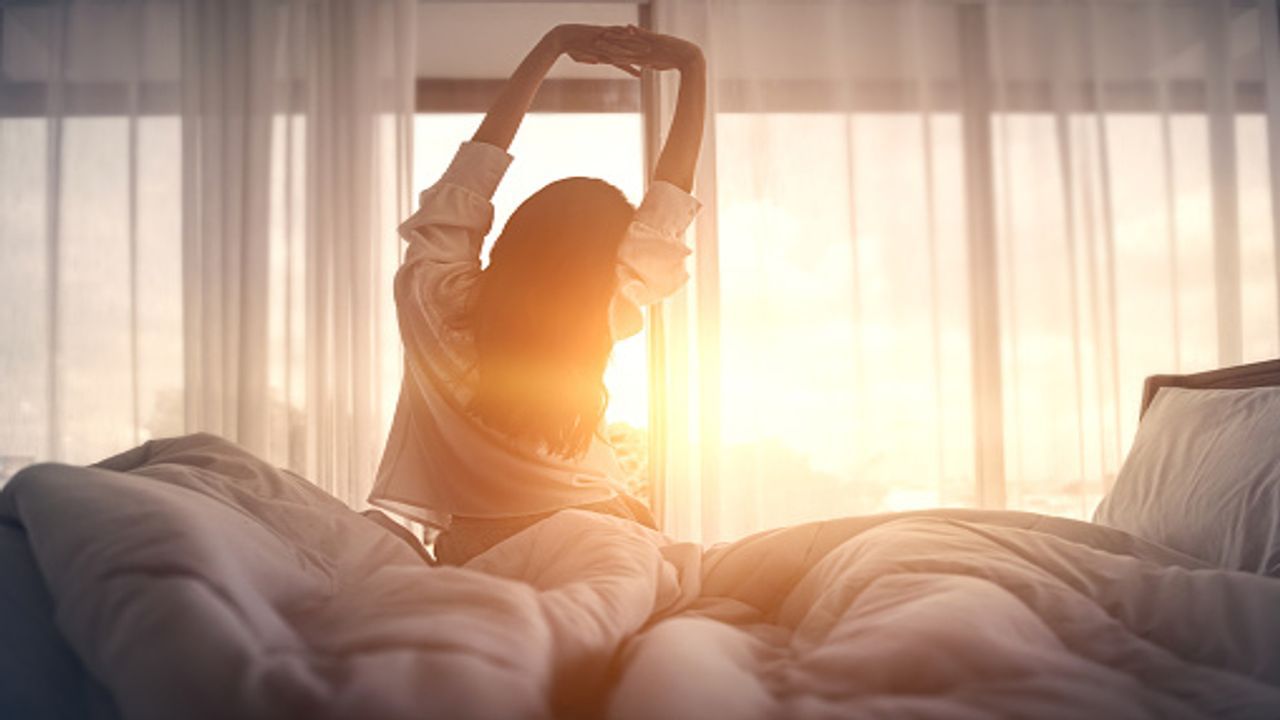 health tips the benefits to waking up the early in morning