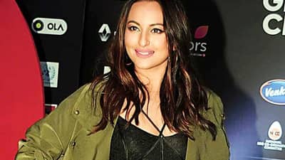Happy Birthday Sonakshi Sinha : લોકલ ટ્રેનમાં પ્રવાસ કરવા માટે દબંગ ગર્લે લીધું આ કદમ, આજે બોલિવૂડની જાણીતી અભિનેત્રીઓમાં થાય છે ગણતરી