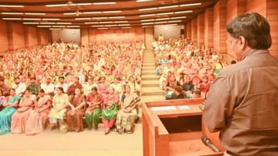 રાજ્યના હજારો પરિવારોનું ભવિષ્ય આંગણવાડી કાર્યકરો અને તેડાગરોના હાથમાં