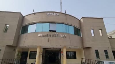 Kheda: માતર તાલુકામાં બોગસ ખેડૂતો બની જમીન ખરીદનાર સામે કાર્યવાહી, મામલતદારે 100 ખેડૂત ખાતેદારોને આપી નોટિસ