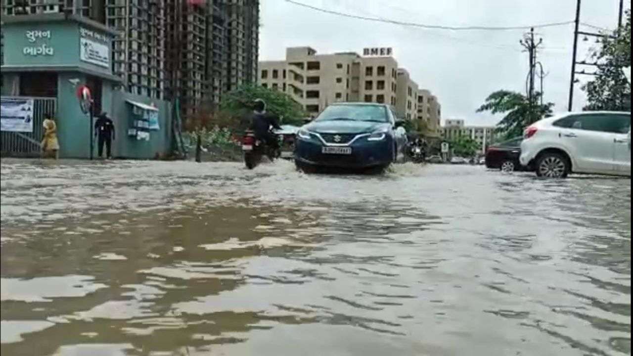 Surat: મેઘરાજાની મહેરબાની યથાવત, કામરેજમાં સૌથી વધુ સાડા ત્રણ ઈંચ વરસાદ