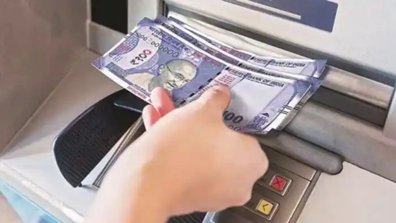 ATM Transaction Rules : ATM માંથી પૈસા ન મળે અને બેલેન્સ કપાઈ જાય તો??? વહેલી તકે કરો આ કામ પૈસા પરત મળશે