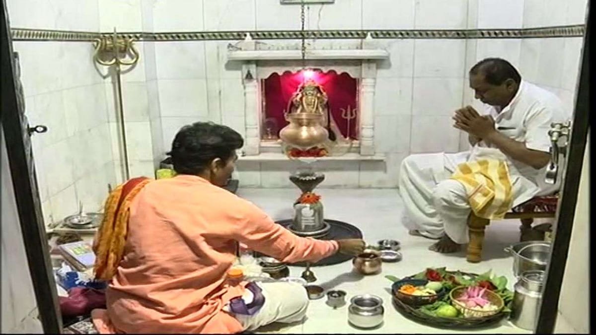 Ahmedabad: 'હર હર મહાદેવ'ના નાદથી ગુંજી ઉઠ્યા શિવાલયો, પારમેશ્વર મહાદેવ મંદિરમાં ભક્તોની ભીડ જોવા મળી