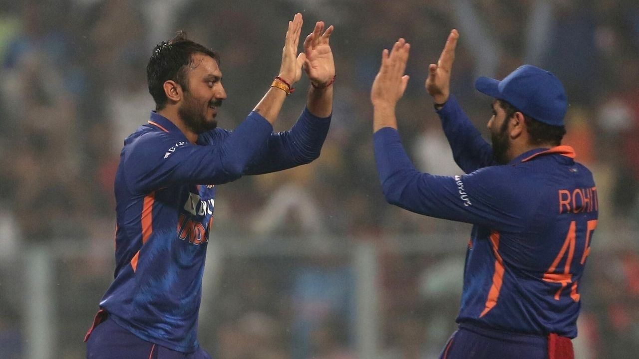 WI vs IND Rohit Sharma praise Axar Patel inning and tweeted Bapu Badhu Saru Che