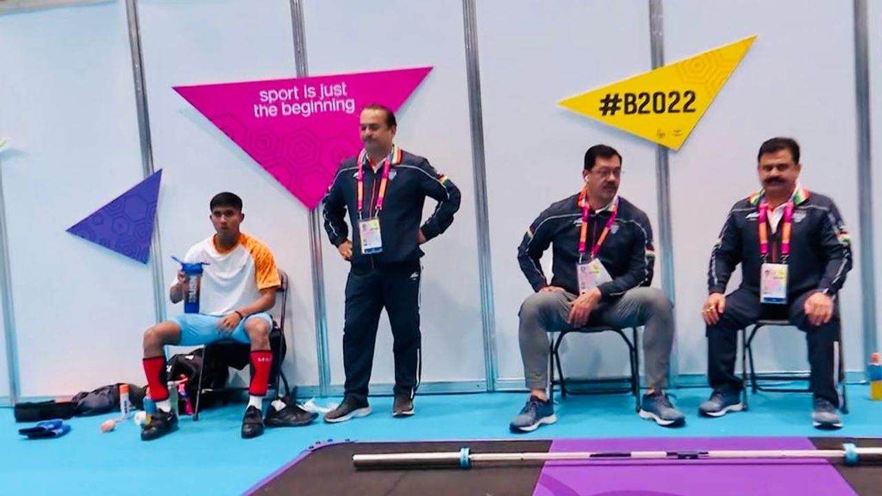 CWG 2022 indian weightlifting team manager rude behavior complaint