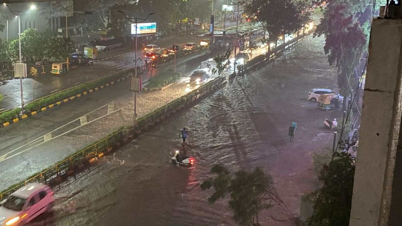 Ahmedabad Rain, Monsoon 2022: અમદાવાદના પાલડીમાં પોણા દશ ઈંચ, બોપલમાં 8 ઈંચ વરસાદ ખાબક્યો, રસ્તાઓ નદી સમાન બન્યા