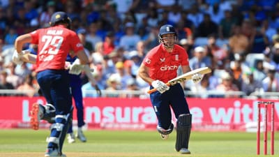 IND vs ENG, 3rd T20: ડેવિડ મલાન અને લિયામ લિવિંગસ્ટોનની તોફાની રમત વડે ભારત સામે ઈંગ્લેન્ડે 215 રનનો સ્કોર ખડક્યો