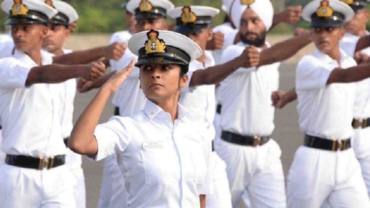 Navy Agniveer Recruitment 2022: નેવીની મોટી જાહેરાત, અગ્નિવીરની પહેલી બેચમાં 20 ટકા મહિલાઓ હશે, નેવીમાં ભરતી માટે અહીં કરો એપ્લાય