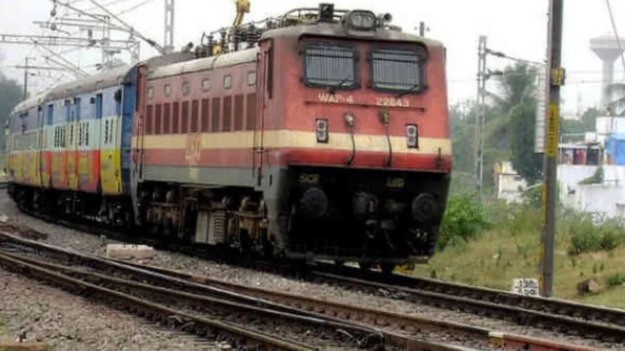 Indian Railways: રેલ્વેએ આજે 124 ટ્રેનોને સંપૂર્ણપણે રદ કરી, 10 ટ્રેનોના રૂટ કરાયા ડાયવર્ટ