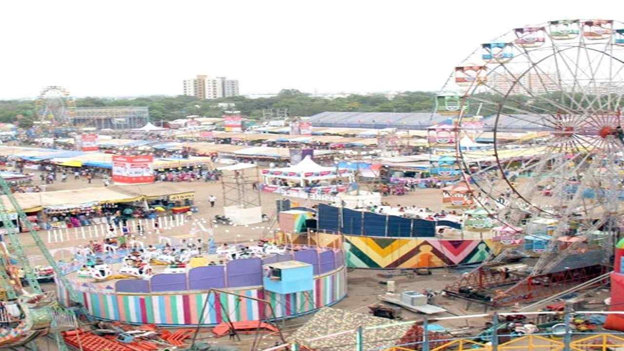 Rajkot: રાજકોટમાં જન્માષ્ટમીના લોકમેળાને લઈ વહીવટી તંત્ર સજ્જ, કલેક્ટરે બેઠક યોજી તૈયારીઓની કરી સમીક્ષા Rajkot: રાજકોટમાં જન્માષ્ટમીના લોકમેળાને લઈ વહીવટી તંત્ર સજ્જ, કલેક્ટરે બેઠક યોજી તૈયારીઓની કરી સમીક્ષા