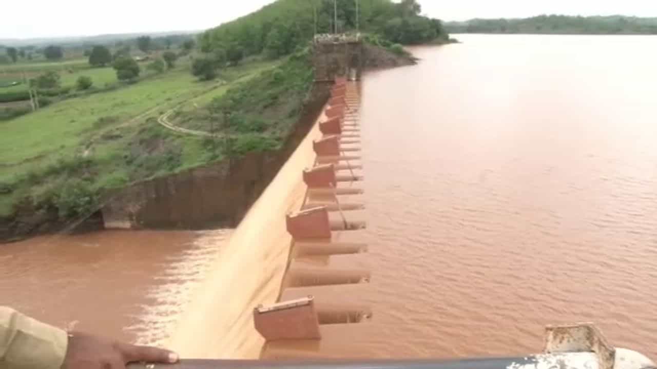 Narmada: કાકડીઆંબા ડેમ ઓવરફલો થતા નીચાણવાળા વિસ્તારોને અપાયુ એલર્ટ