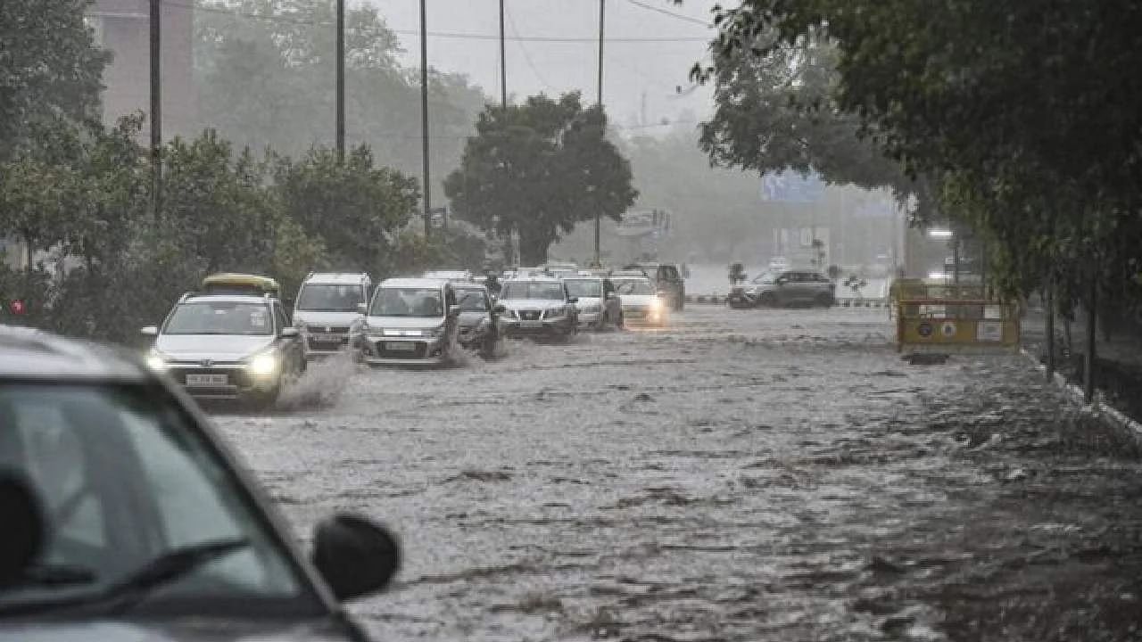 Maharashtra Monsoon: મુંબઈ માટે રાહત, પરંતુ પશ્ચિમી ભાગોમાં ભારે વરસાદ યથાવત, જાણો આજે કયા જિલ્લામાં પડશે વરસાદ