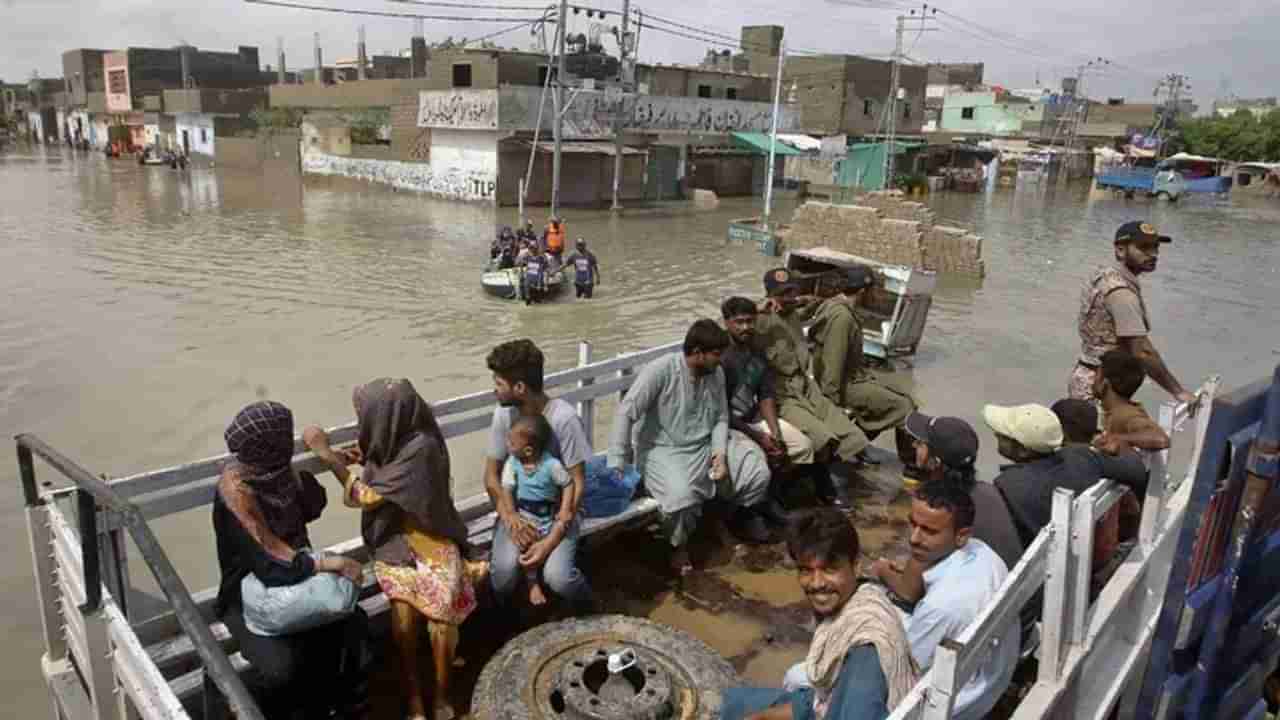 પાકિસ્તાનમાં આકાશી આફત, પૂરને કારણે બલૂચિસ્તાનમાં 111ના મોત, 6 હજારથી વધુ મકાનો તબાહ