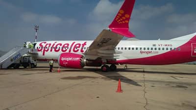 Spicejet એરલાઈન્સની વધી મુશ્કેલીઓ, DGCAએ ફટકારી કારણ દર્શક નોટિસ
