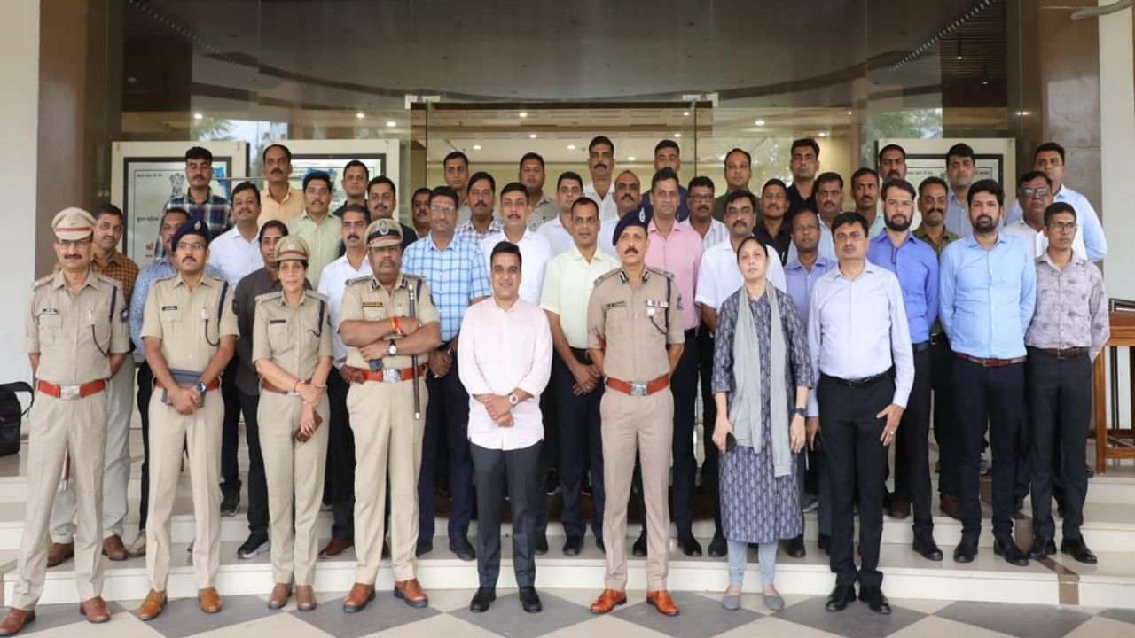 Surat Crime Branch Team Honoured By Home Department