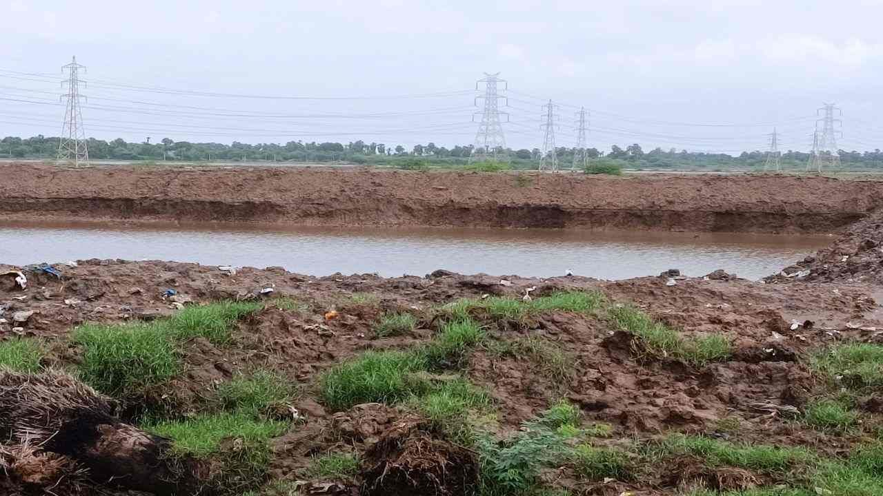 Surat: Adani Foundation committed to carry out development works in the villages along the banks of Hazira