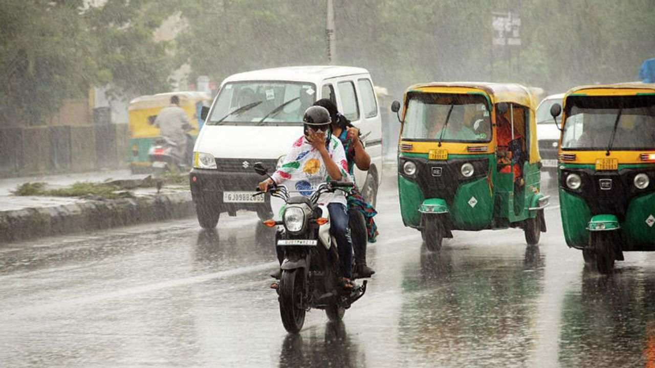 Surat: રેડ એલર્ટની આગાહી વચ્ચે સુરત શહેર અને જિલ્લામાં સામાન્ય વરસાદી ઝાપટા