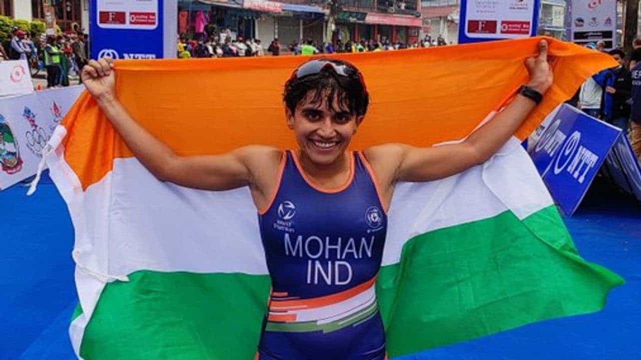 TV9 Exclusive: ગુજ્જુ ખેલાડી પ્રજ્ઞા મોહન અઘરી મનાતી ગેમ્સનો હિસ્સો બની છે, ટ્રાયથ્લોન કેટલી મુશ્કેલ રમત છે સમજો તેના જ શબ્દોમાં-Video