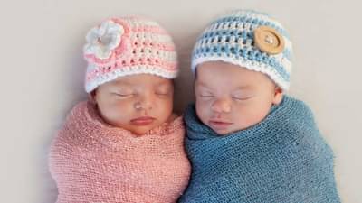 Lifestyle : જાણો બેબી ગર્લ અને બેબી બોયના ટ્રેન્ડિંગ નામો, નામકરણ વિધિમાં સાબિત થશે ઉપયોગી