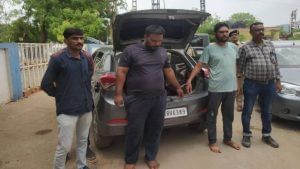 Ahmedabad: બકરી ઈદને લઈને પશુઓની ચોરી કરતી ટોળકીના બે આરોપીઓ સરખેજમાં ઝડપાયા