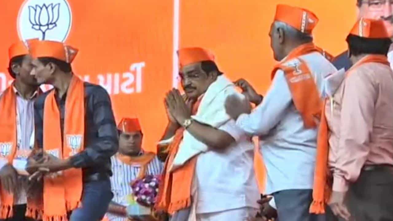 સી. આર. પાટીલે ભાજપ કારોબારીમાં કહ્યું, પૃથ્વીના ત્રણ ચક્કર લગાવી શકાય તેટલો સંગઠનાત્મક પ્રવાસ બે વર્ષમાં કર્યો