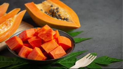 Weird Food Combinations: પપૈયું ખાધા પછી આ વસ્તુઓ ક્યારેય ન ખાઓ, જાણો નુકસાન