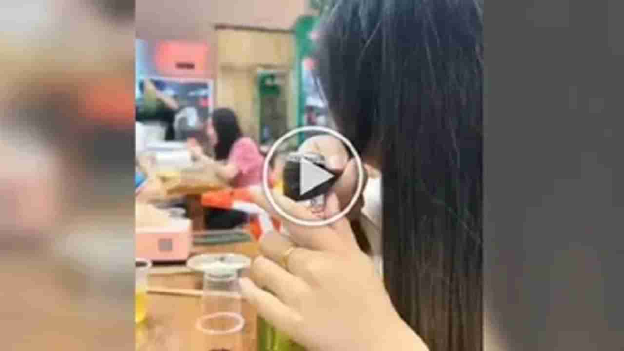 Viral Video: છોકરીએ વાળથી ખોલી બિયર બોટલ, લોકોએ પૂછ્યું- દીદી ક્યું શેમ્પૂ લગાવો છો?