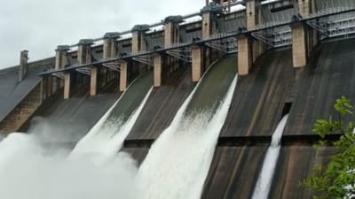 Narmada: કરજણ ડેમ ઓવરફ્લો, બે દરવાજા ખોલી 20 હજાર ક્યૂસેક પાણી છોડાયું, 6 ગામને સાબદાં કરાયાં