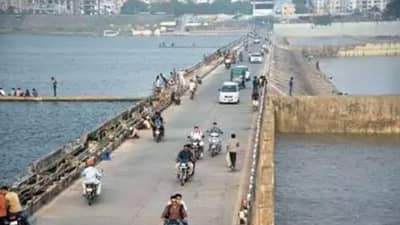 Surat: તાપી નદી પરના કોઝવેની સપાટી 6 મીટરે પહોંચી, હવે વધશે તો કોઝવે બંધ કરી દેવો પડશે