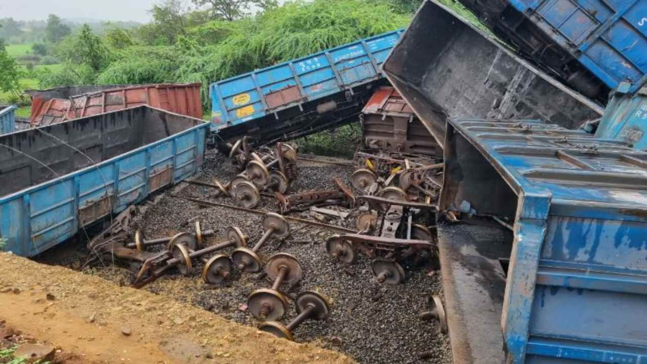 train accident near Dahod