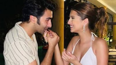 ઈન્ટીમેટ ડિનર સાથે ઉજવ્યો તારા સુતરિયાએ તેના બોયફ્રેન્ડ આદર જૈનનો જન્મદિવસ, જુઓ તસવીરો