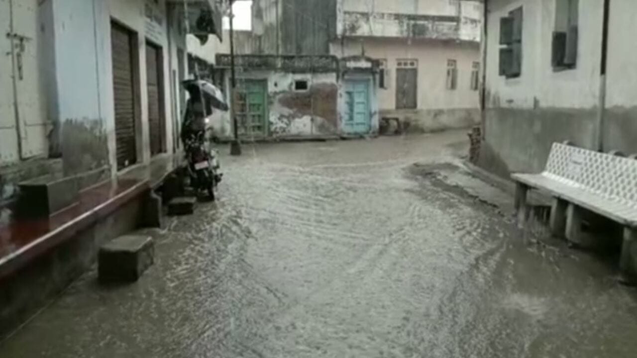 Amreli: હવામાન વિભાગની વરસાદની આગાહી વચ્ચે ગ્રામ્ય વિસ્તારમાં વરસાદ