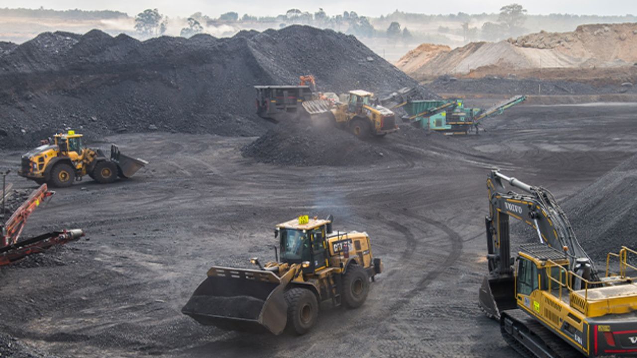 જુલાઈ મહિનામાં કોલસાનું કુલ ઉત્પાદન 11 ટકા વધ્યુ, 24 કોલસાની ખાણમાં રેકોર્ડબ્રેક ઉત્પાદન
