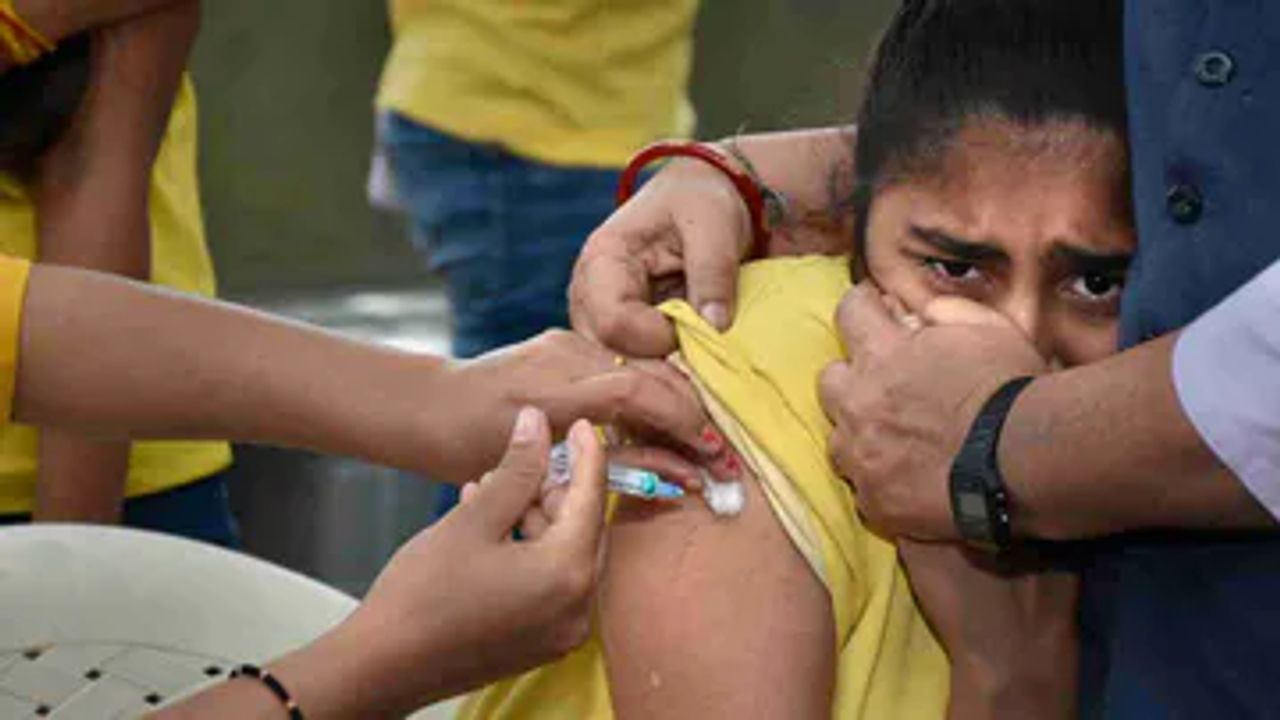Coronavirus in India: દેશભરમાં કોરોનાના 13,734 નવા કેસ નોંધાયા, 24 કલાકમાં 27ના મોત થયા