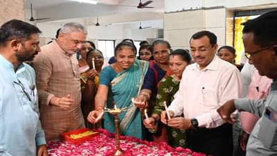 ગુજરાતના કુટીર અને ગ્રામિણ ઉદ્યોગ મંત્રી જગદિશ પંચાલે વિવર્સ એક્ઝિબિશનનું ઉદ્ઘાટન કર્યું