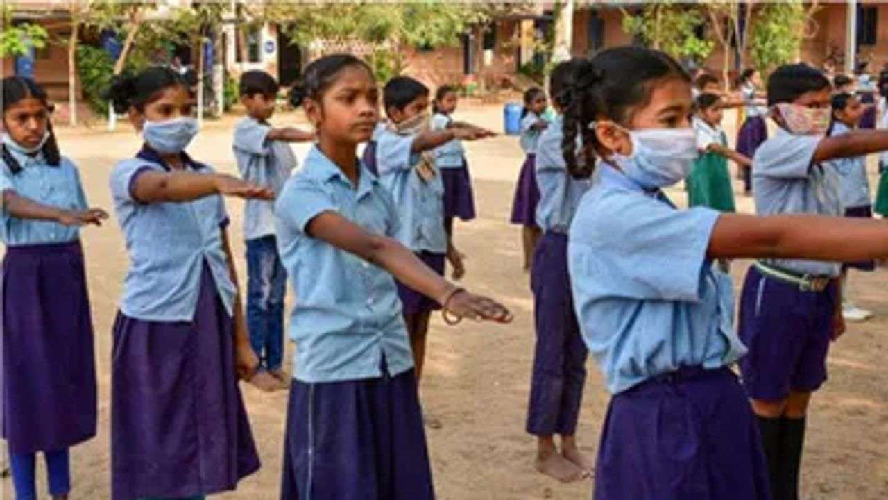 ગુજરાતની પ્રાથમિક શાળાઓમાં થશે 'ભારત માતા પૂજન'! શિક્ષણ વિભાગની સૂચનાનો થઈ રહ્યો છે વિરોધ