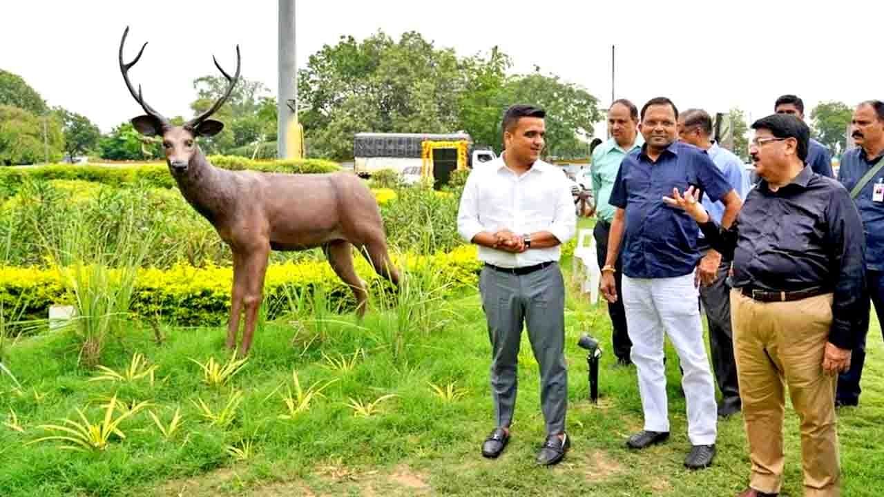 Minister Harsh Sanghvi Visit The Gir Pride Of Gujarat