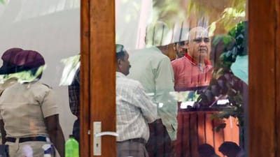 14 કલાક દરોડા, અનેક દસ્તાવેજો જપ્ત અને કોણે શું આપ્યું નિવેદન? અત્યાર સુધીના Latest Updates