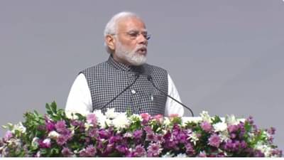 PM Modi Gujarat Visit Live: કમલમ ખાતે કોર કમિટીના સભ્યોને ચૂંટણીની રણનીતિ અંગે માર્ગદર્શન આપ્યા બાદ વડાપ્રધાન મોદી દિલ્લી જવા રવાના