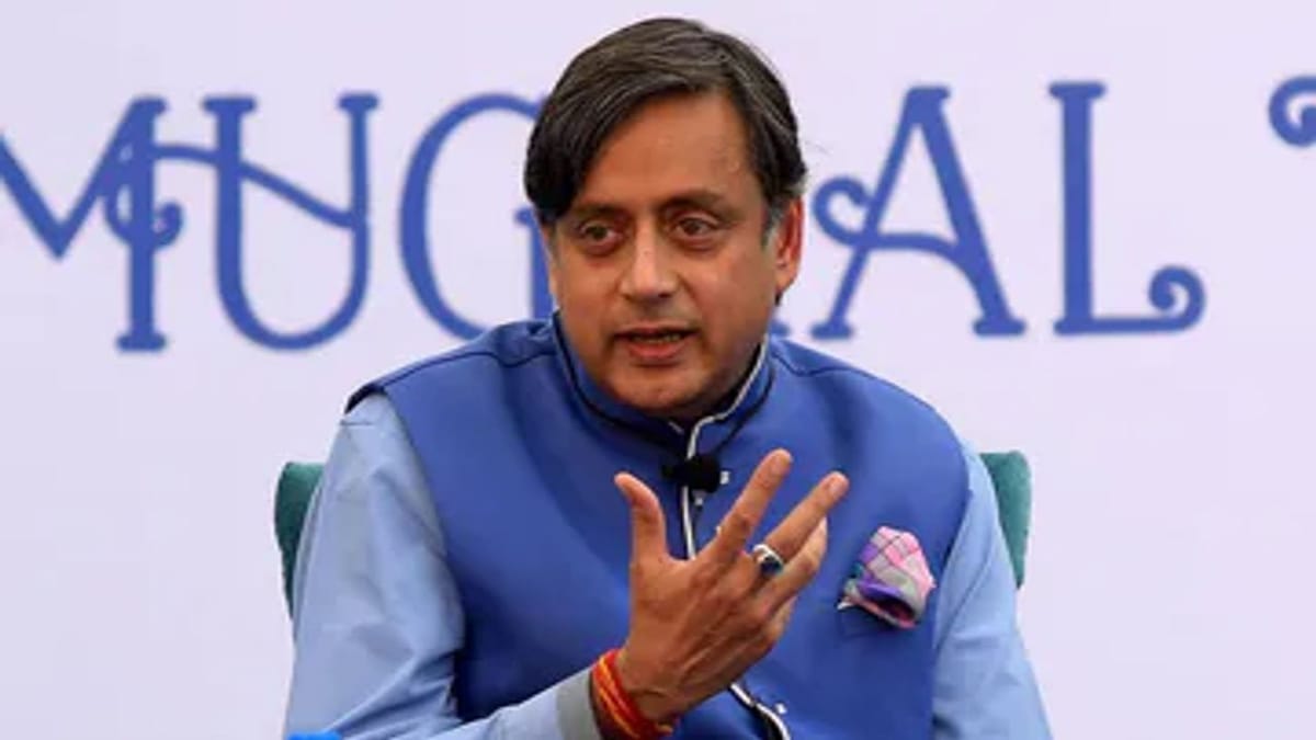 Congress Party President: શશિ થરૂરે કર્યો દાવો, ખડગેને સમર્થન આપવા માટે કેટલાક નેતાઓ પર દબાણ Congress Party President: શશિ થરૂરે કર્યો દાવો, ખડગેને સમર્થન આપવા માટે કેટલાક નેતાઓ પર દબાણ