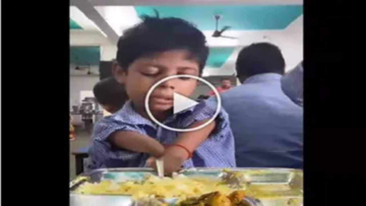 Viral Video Seeing this disabled child will fill your life with enthusiasm seeing his courage people saluted from heart