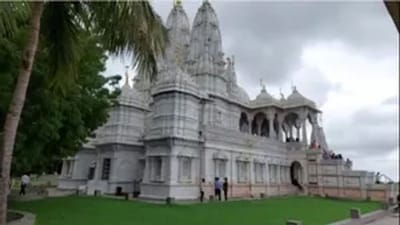 Botad: અમેરિકા જવાના વિવાદમાં BAPSના મંદિરમાં જ ખેલાયો ખુની ખેલ, હજારો હરિભક્તોને એક મોટો આંચકો લાગ્યો