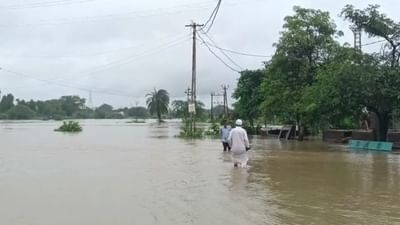 Bardoli : સુરત જિલ્લામાં વરસાદી માહોલથી બારડોલી બેહાલ, નેશનલ હાઈવે 48 પર પાણી ફરી વળતા જનજીવન પ્રભાવિત