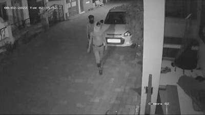 Surat : બારડોલી બાદ હવે તસ્કરોના નિશાના પર ચલથાણ, સીસીટીવીમાં ચોરોની ગતિવિધિ થઇ કેદ, લોકોએ પ્રતિકાર કરતા કર્યો પથ્થરમારો