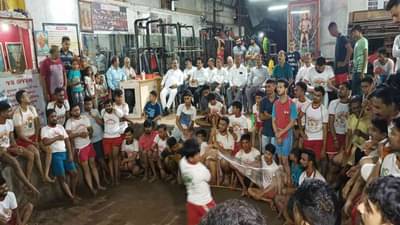 Surat : ગોવિંદા આલા રે આલા, સુરતમાં આ વખતે ફૂટશે 1.25 લાખની મટકી